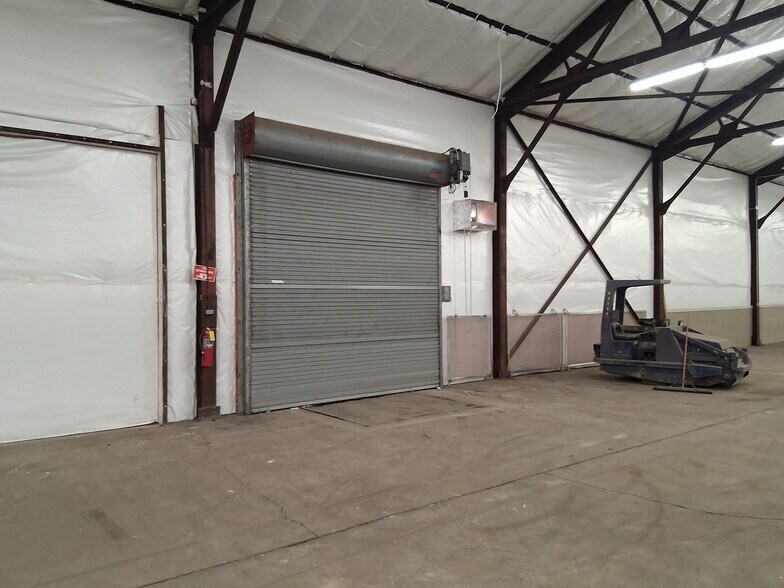 More Photos Of 800 S Morrison Ave, Collinsville Warehouse For Sale