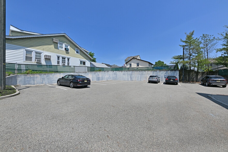 More Photos Of 59 Lincoln Ave, Fair Lawn Office Residential For Sale