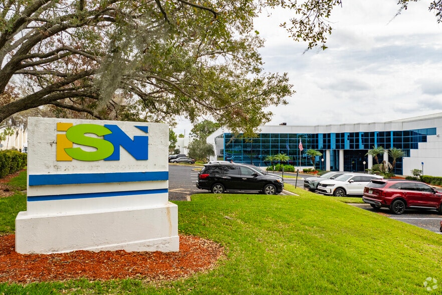 More Photos Of 2727 Interstate Dr, Lakeland Distribution For Sale