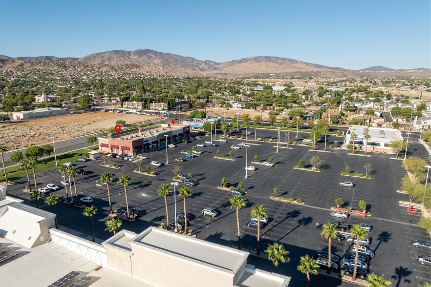 More Photos Of 39176-39532 10th St W, Palmdale Unknown For Lease