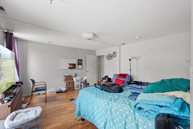 More Photos Of 241 El Camino Real, Menlo Park Storefront Retail Office For Sale