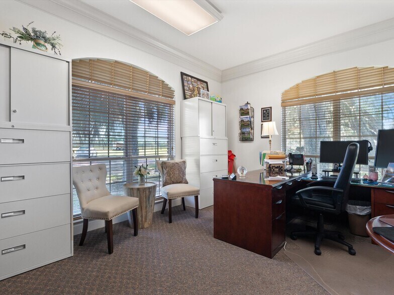 More Photos Of 15400 S US Highway 301, Summerfield Office For Sale