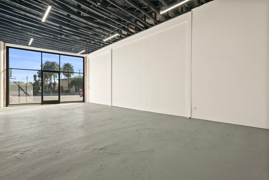 More Photos Of , Los Angeles Storefront For Lease