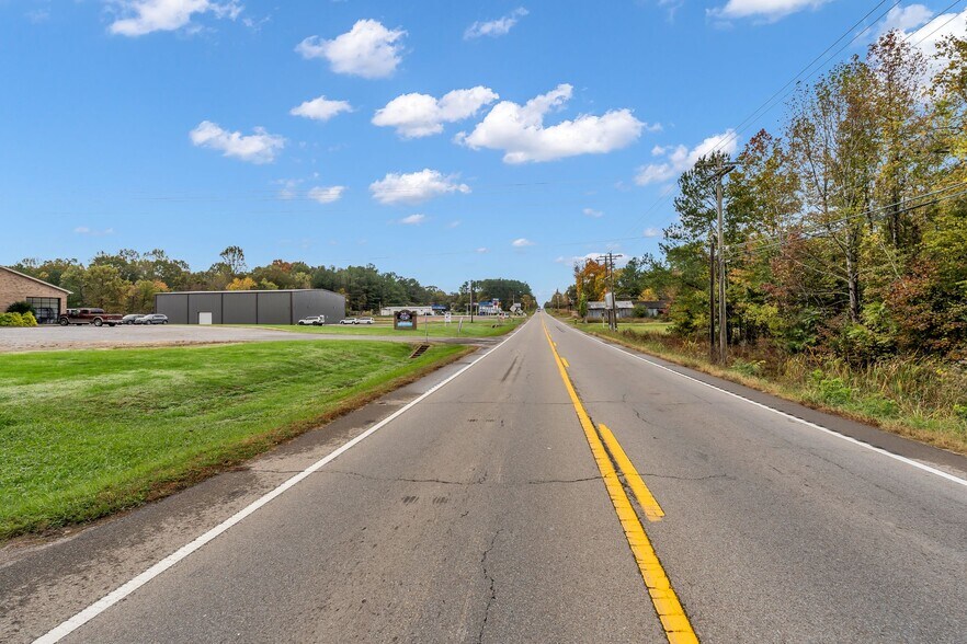 More Photos Of 4842 Highway 100, Lyles Restaurant For Lease