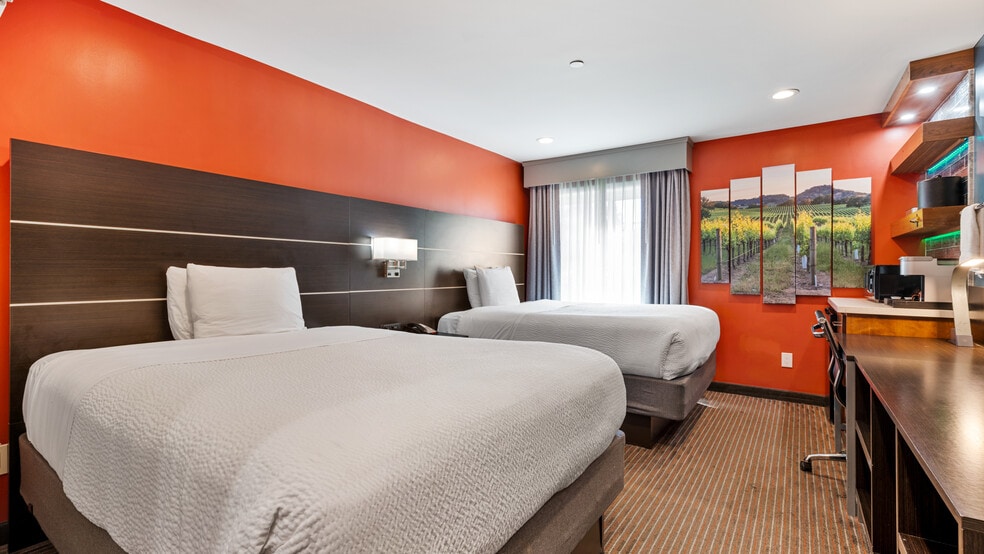 More Photos Of 178 Dry Creek Rd, Healdsburg Hotel For Sale