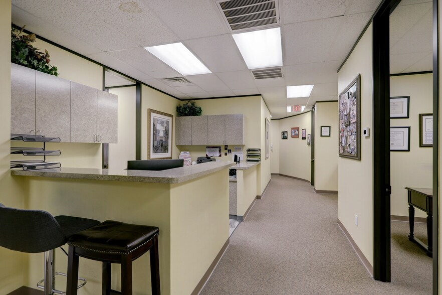More Photos Of 19701 Kingwood Dr, Kingwood Medical For Sale