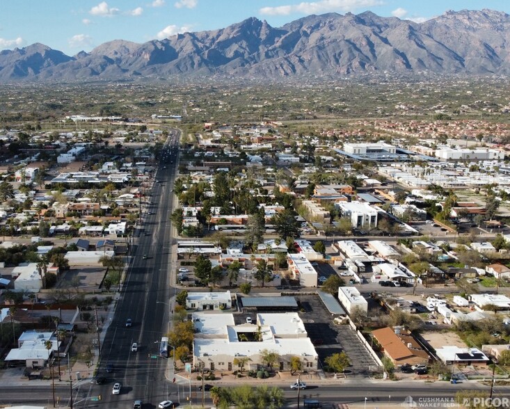 More Photos Of 2802-2810 N Alvernon Way, Tucson Office For Lease