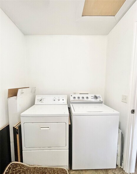 More Photos Of 2549 4th Ave N, Okanogan Office Residential For Sale