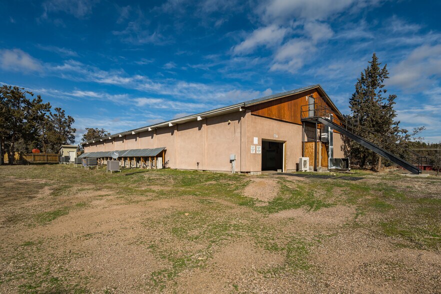 More Photos Of 65320 US 20, Bend Winery Vineyard For Sale