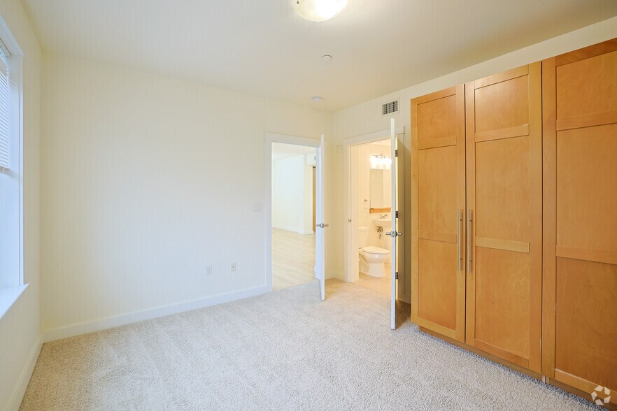 More Photos Of 87 New St, Cambridge Apartments For Sale