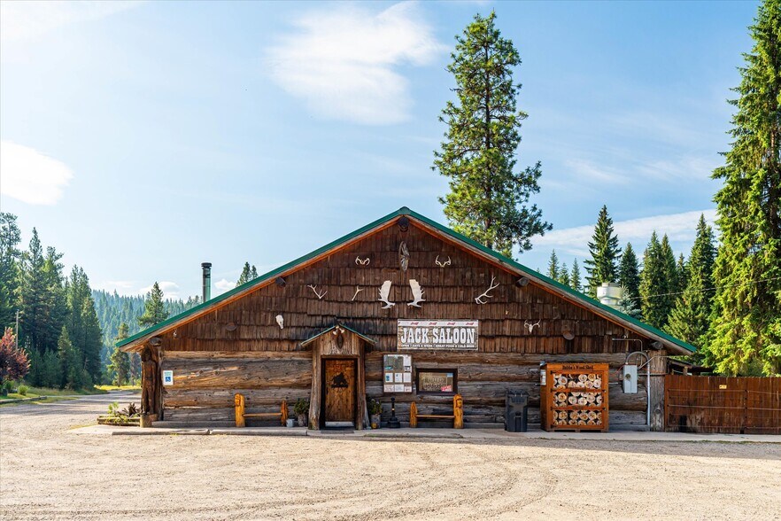 More Photos Of 7000 Graves Creek Rd, Lolo Bar For Sale