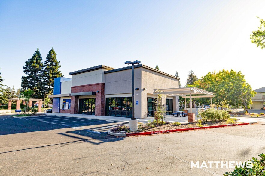 More Photos Of 1561 Corporate way, Sacramento Freestanding For Lease