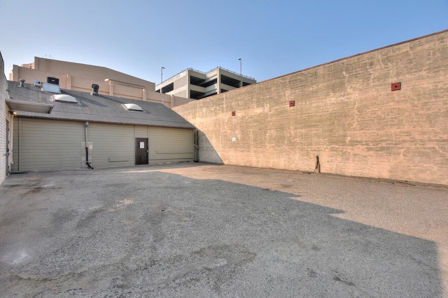 More Photos Of 1427 Park St, Alameda Storefront For Lease