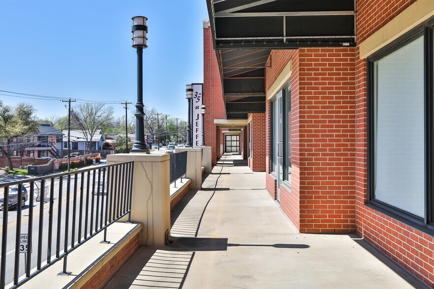 More Photos Of 3500 Jefferson St, Austin Office For Sale