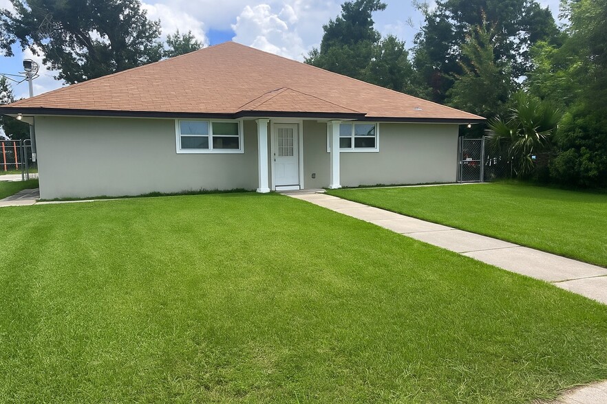 More Photos Of 5311 E Sr-22, Panama City Daycare Center For Lease