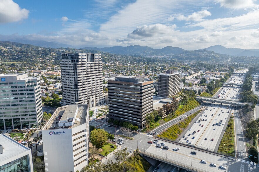More Photos Of 700 N Brand Blvd, Glendale Office For Lease