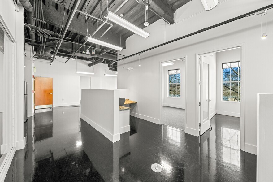 More Photos Of 2099 Thunderhead Rd, Knoxville Medical For Lease