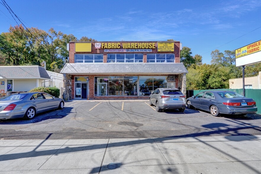 More Photos Of 1438 Wantagh Ave, Wantagh Freestanding For Lease