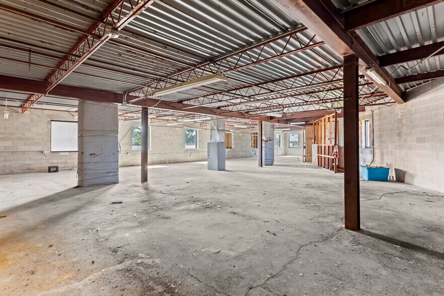 More Photos Of 34001 Groesbeck Hwy, Clinton Township Freestanding For Sale