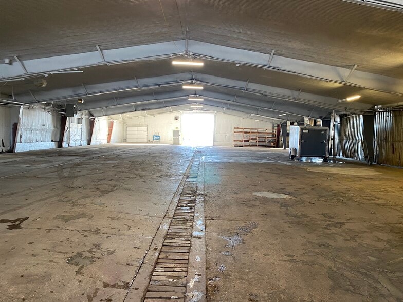 More Photos Of 140 Factory Rd, Eaton Service For Sale