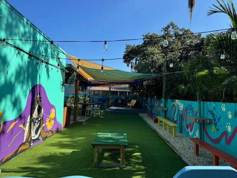 More Photos Of 132 7th Ave S, Safety Harbor Restaurant For Sale