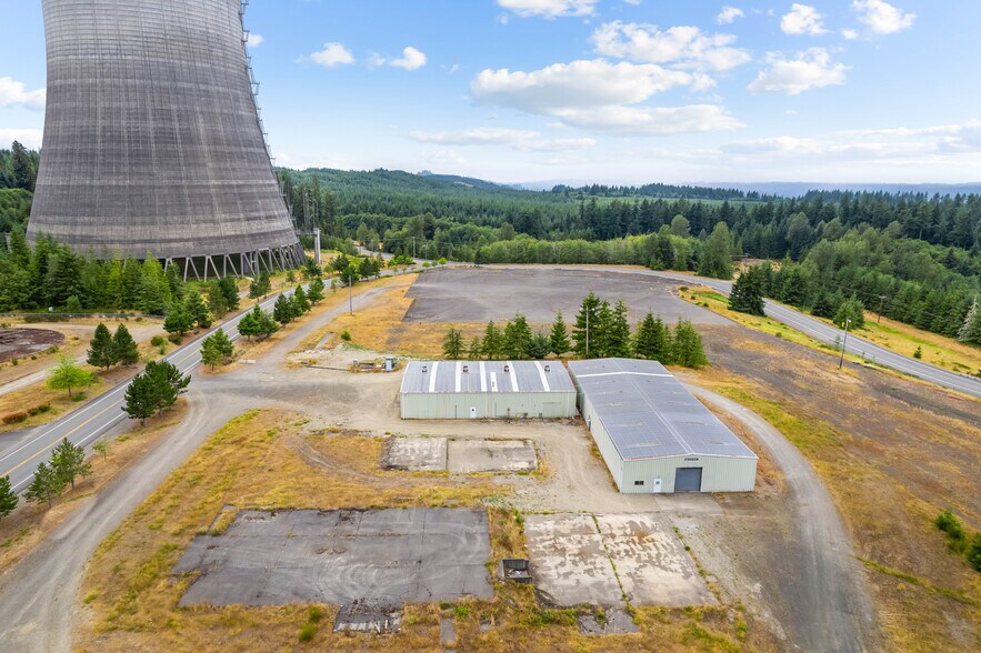 More Photos Of 37 Tower Blvd, Elma Distribution For Lease