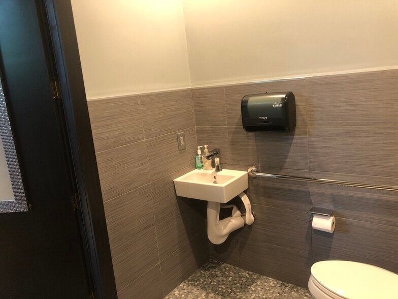 More Photos Of 3400 Malone Dr, Chamblee Apartments For Sale