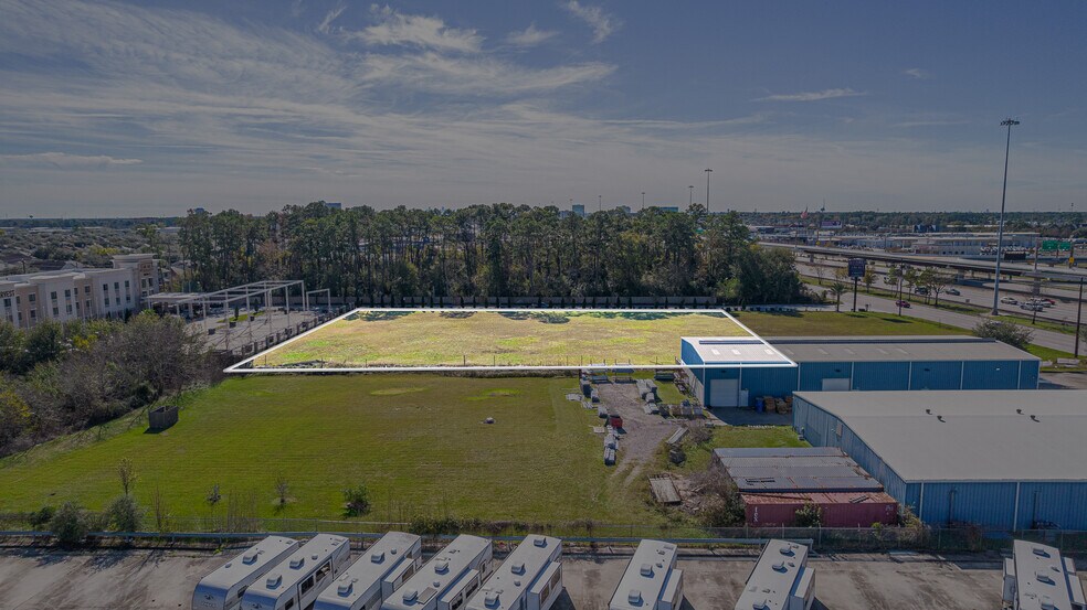 More Photos Of 14380 North Fwy, Houston Land For Sale