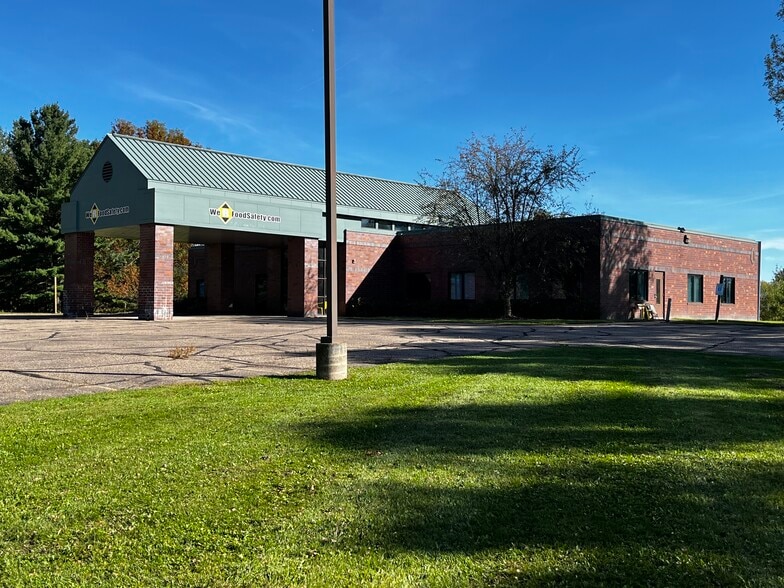 More Photos Of 2110 W Hwy 12, Menomonie Medical For Lease