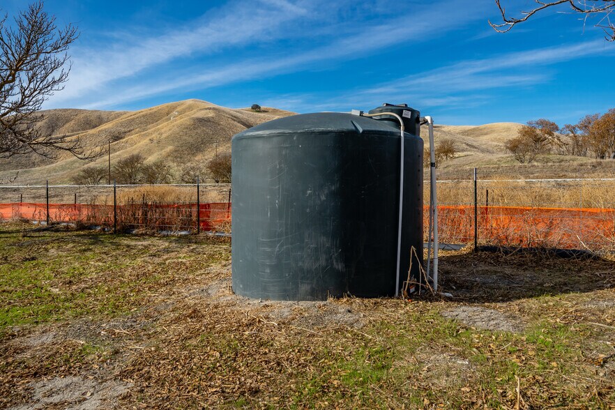 More Photos Of 19215 CA-46 East, Shandon General Retail For Sale