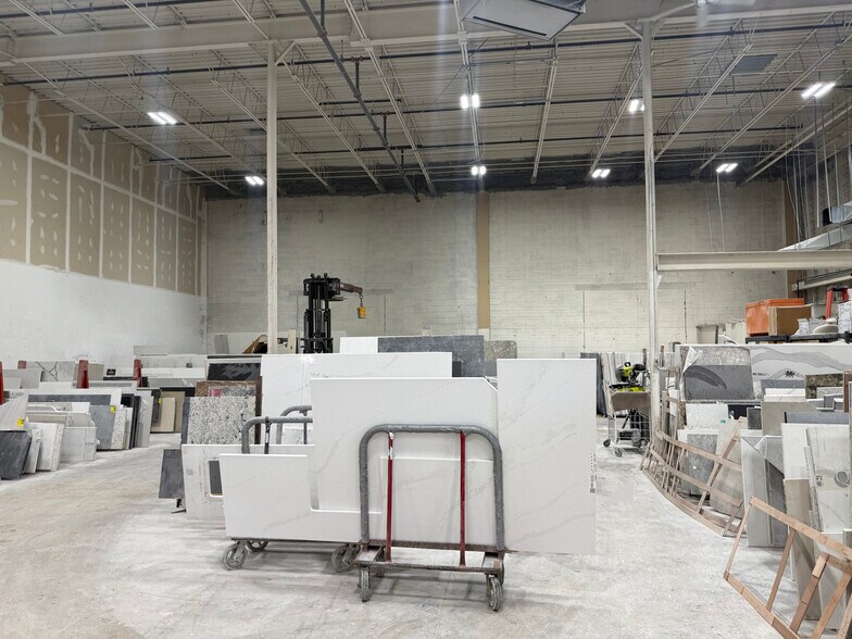 More Photos Of 65 Old Kings Hwy, Maple Shade Township Warehouse For Lease