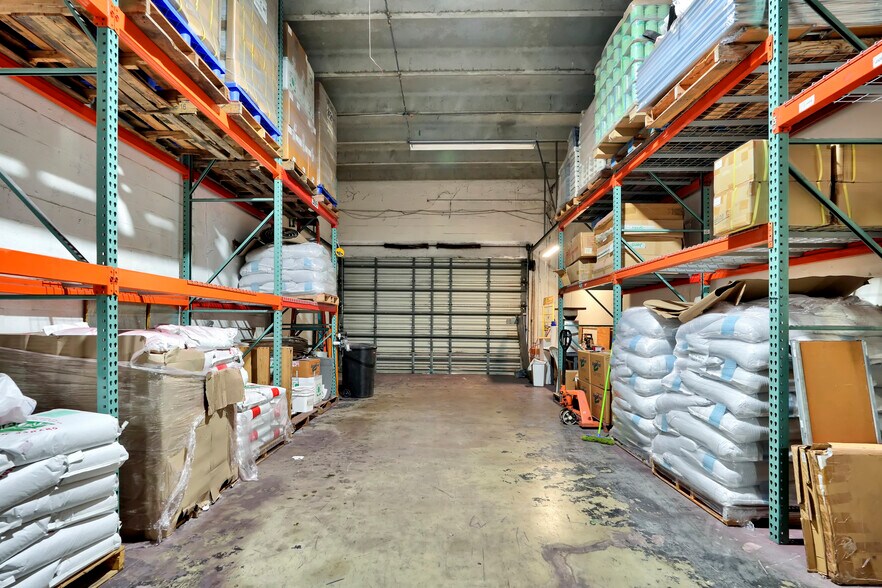 More Photos Of 3317-3347 NW 74th St, Miami Warehouse For Sale