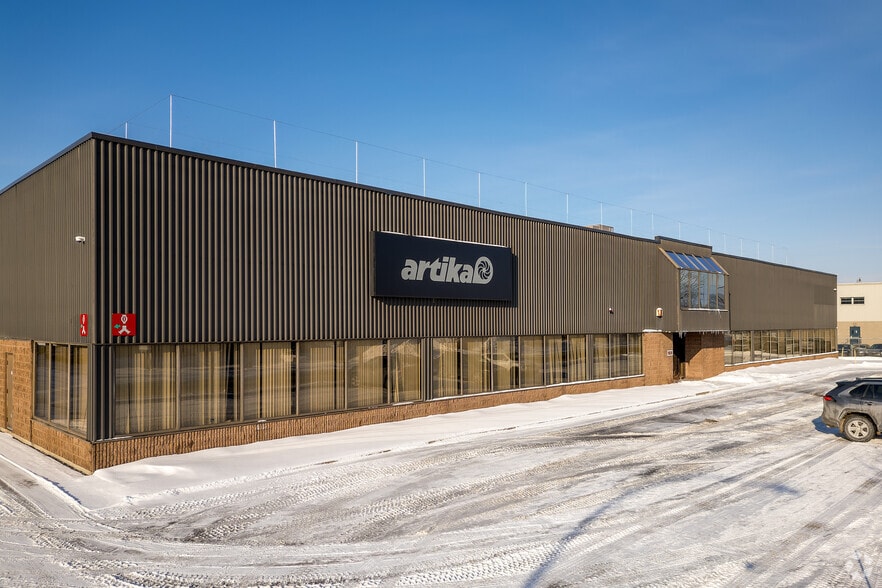 Primary Photo Of 1805 Av 50E, Lachine Warehouse For Sale