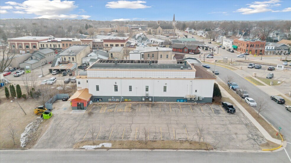 More Photos Of 107 Baker St, Waunakee Storefront Retail Office For Lease