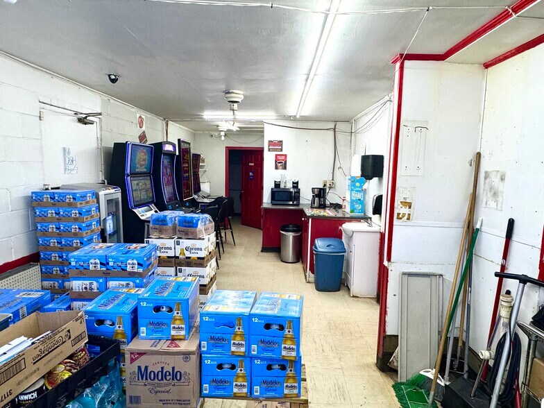 More Photos Of 4500 Monroe Hwy, Watkinsville Service Station For Sale