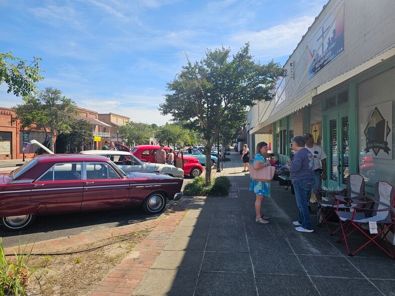 More Photos Of 2727 Cleveland St, Elloree Restaurant For Sale