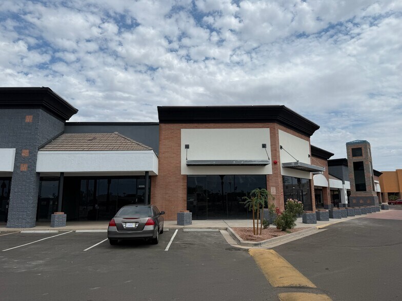 More Photos Of 2055 N Alma School Rd, Chandler Unknown For Lease