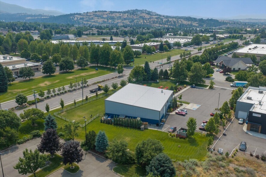 More Photos Of 2204 N Madson Rd, Liberty Lake Restaurant For Sale