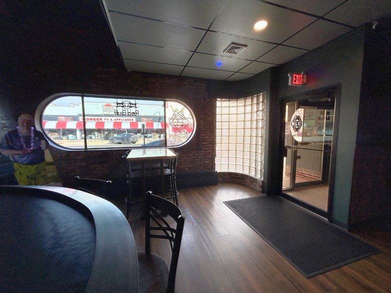 More Photos Of 1117 Ludington St, Escanaba Storefront Retail Residential For Sale