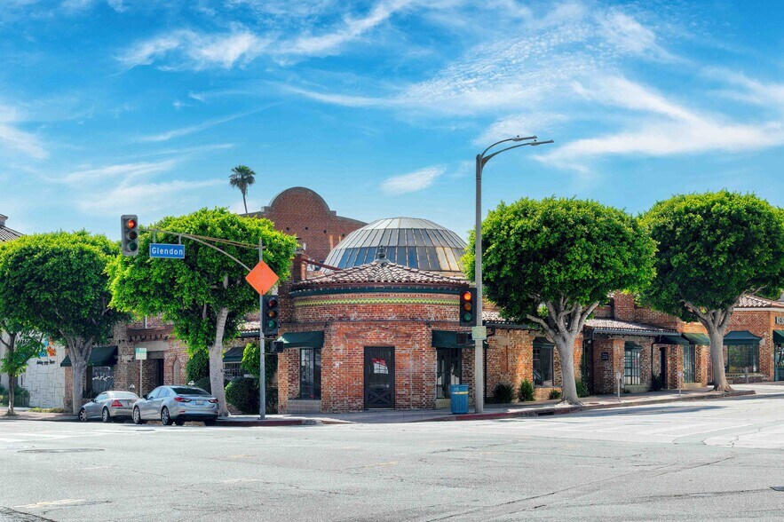 Primary Photo Of 1129-1139 Glendon Ave, Los Angeles Restaurant For Lease