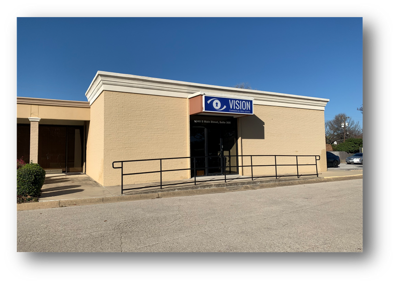 More Photos Of 1340 S main St, Grapevine Office For Lease