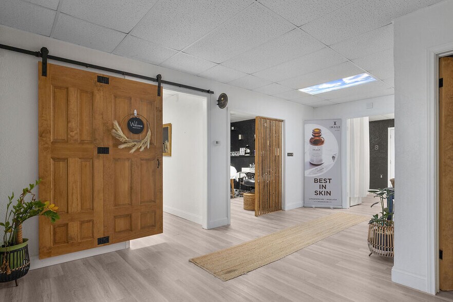 More Photos Of 1104 11th St, Wichita Falls Storefront Retail Office For Sale