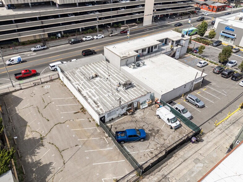 More Photos Of 1050-1052 Atlantic Ave, Long Beach Storefront For Sale