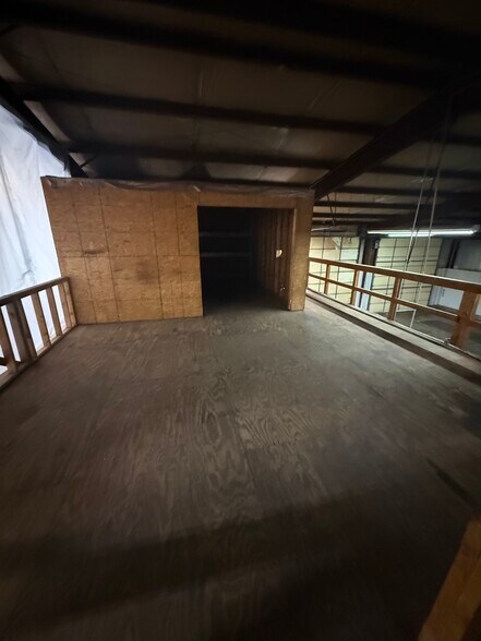 More Photos Of 3861 US-54, Linn Creek Industrial For Lease