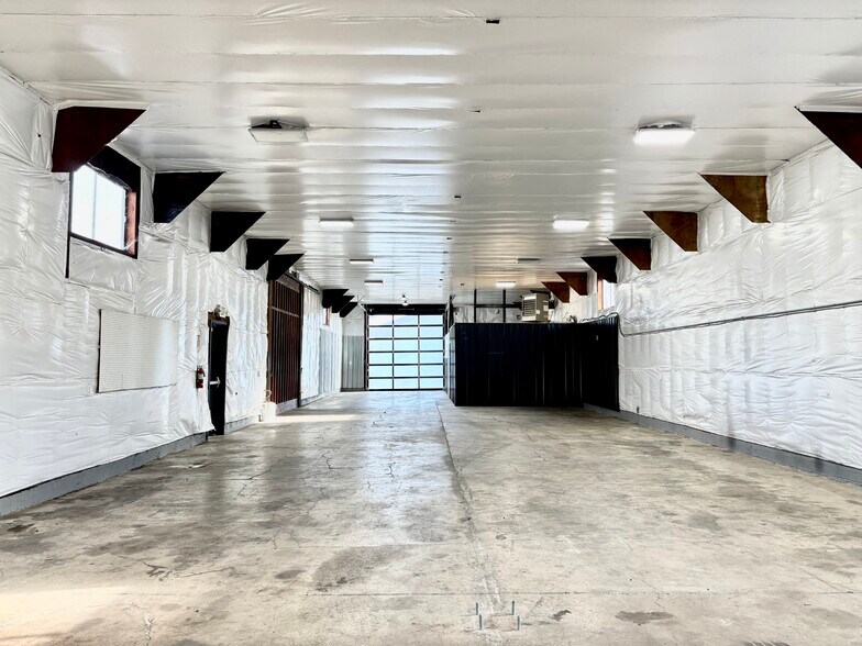 Primary Photo Of 4745 Lancaster Dr NE, Salem Warehouse For Lease