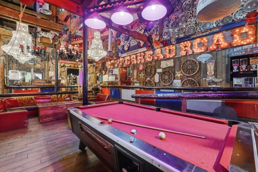 More Photos Of 3330 N Academy Blvd, Colorado Springs Bar For Sale