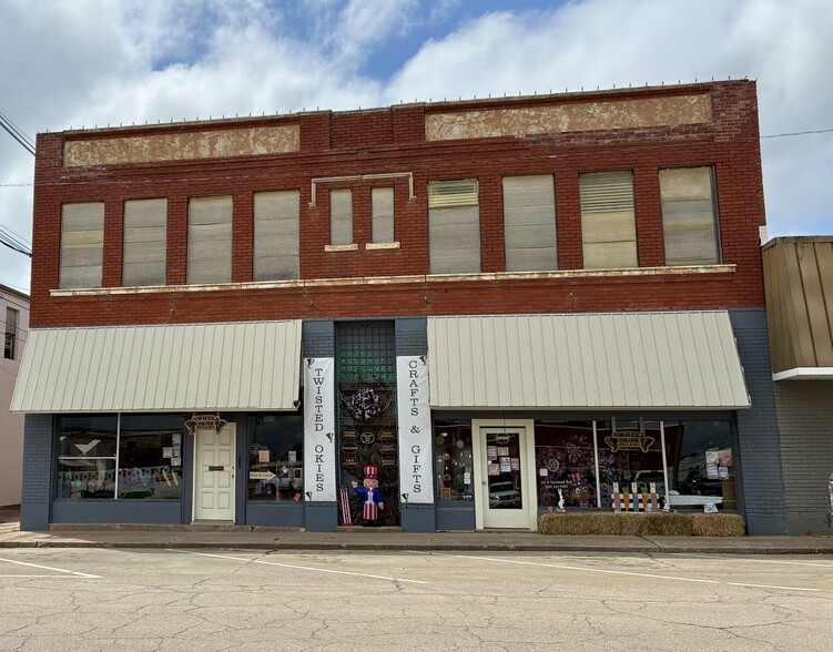 Primary Photo Of 215 N Cleveland Ave, Cushing Storefront For Sale