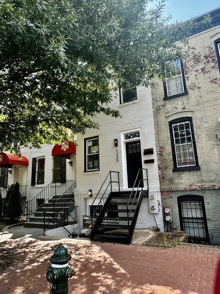 Primary Photo Of 1235 Pennsylvania Ave SE, Washington Storefront Retail Office For Lease