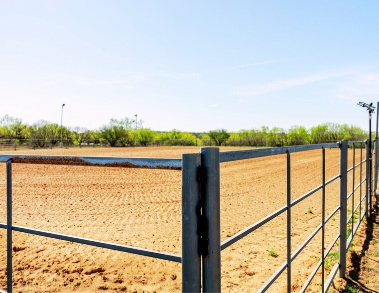 More Photos Of 1260 County Road 361, La Vernia Land For Sale