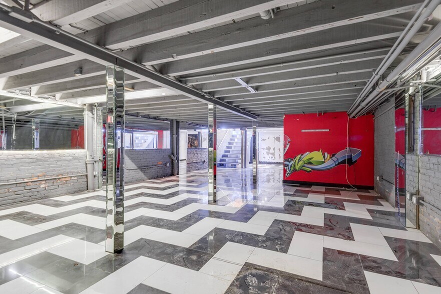 More Photos Of 4014 83rd St, Elmhurst Apartments For Lease